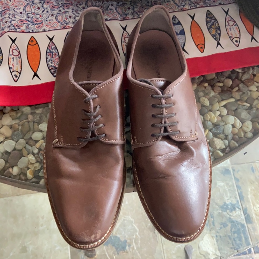 Banana Republic Men’s brown leather shoes Size 9